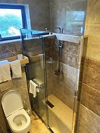 URBAN PARK SUITES HOTEL