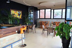 URBAN PARK SUITES HOTEL