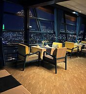 URBAN PARK SUITES HOTEL