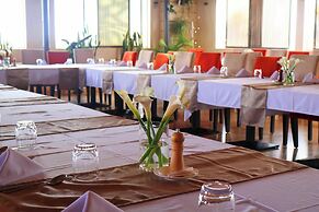 URBAN PARK SUITES HOTEL
