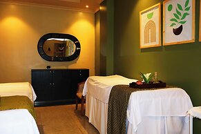 URBAN PARK SUITES HOTEL