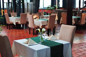 URBAN PARK SUITES HOTEL
