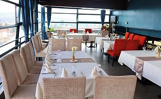 URBAN PARK SUITES HOTEL