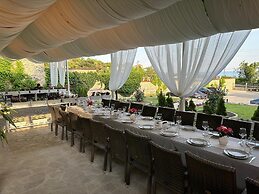 Hayat Hotel Ltd