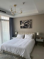 Gorgeous 2 Br in Paramount