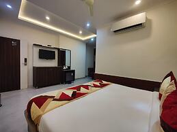 Hotel Mandi Heights - Bar, Fine Dining & Banquet Hall