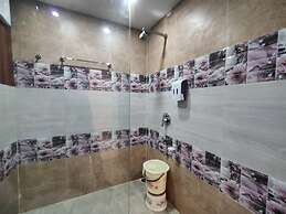 Hotel Mandi Heights - Bar, Fine Dining & Banquet Hall