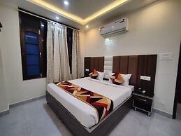 Hotel Mandi Heights - Bar, Fine Dining & Banquet Hall