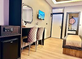 Skymoon Airport Hotel