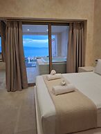 Mani Luxury Suites
