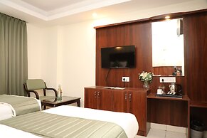 Earth Hotels