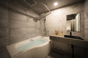 R Hotel Namba South