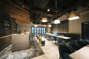 R Hotel Namba South