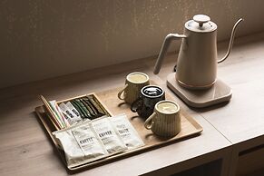 R Hotel Namba South