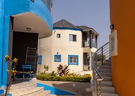 Sea-front Suite - Sleeps 3 - Balcony - Pool