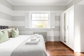 Spacious 3 Bed Flat Putney
