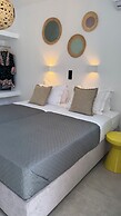 PAROS FIVE SENSES