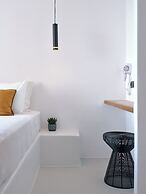 PAROS FIVE SENSES