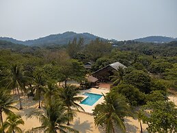 Tropical Breeze