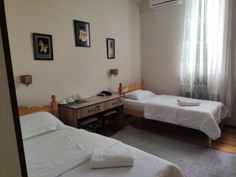 Naqshband Craft Center & Hotel