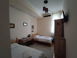 Naqshband Craft Center & Hotel