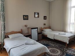 Naqshband Craft Center & Hotel
