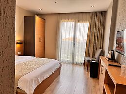 INN PORT HOTEL