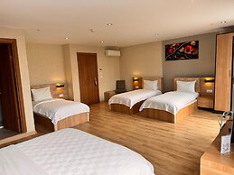 INN PORT HOTEL