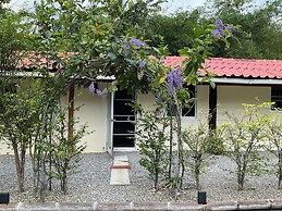 Baan Sabai Guesthouse