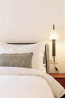 LA. CHRONIQUE HOTEL