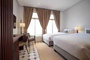 LA. CHRONIQUE HOTEL
