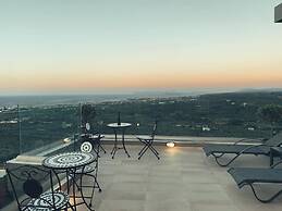 King Crimson Luxury Apartments
