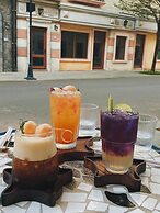 Lotus Home Cafe