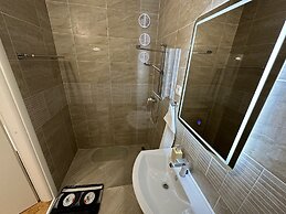 IRIS OASIS