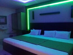 DIVYA LODGE & HOTEL ROOMS