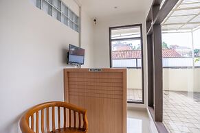 Hotel O Hegarbudhi Residence