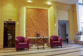 Four Leaf Hotel