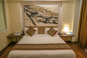 Four Leaf Hotel