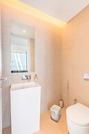 Stylish 2BR on Bluewaters Island