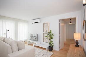 Liiiving - Modern & Glam Apartment J