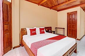 OYO 92329 Sewu Mas Hotel