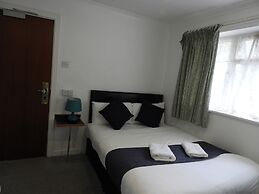 All Seasons Gatwick Guest House