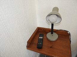 All Seasons Gatwick Guest House