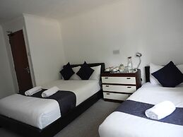 All Seasons Gatwick Guest House