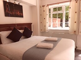 All Seasons Gatwick Guest House