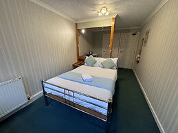 All Seasons Gatwick Guest House