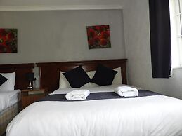 All Seasons Gatwick Guest House