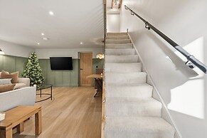 Laburnum Cottage