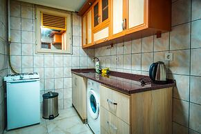 Yaghane Apartments