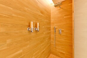 Contemporary 2 BR in Bluewaters Island